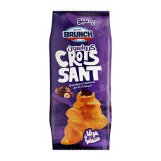 Brunch croissant with chocolate and hazelnut jumbo