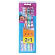 Oral-B 1-2-3 Classic Manual Toothbrush